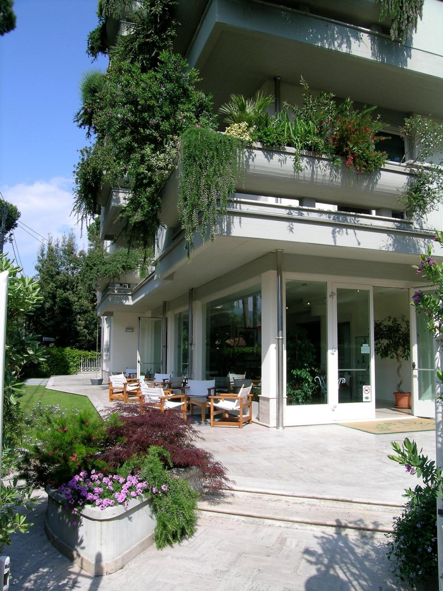 Verdeluna Aparthotel Marina di Pietrasanta Luaran gambar
