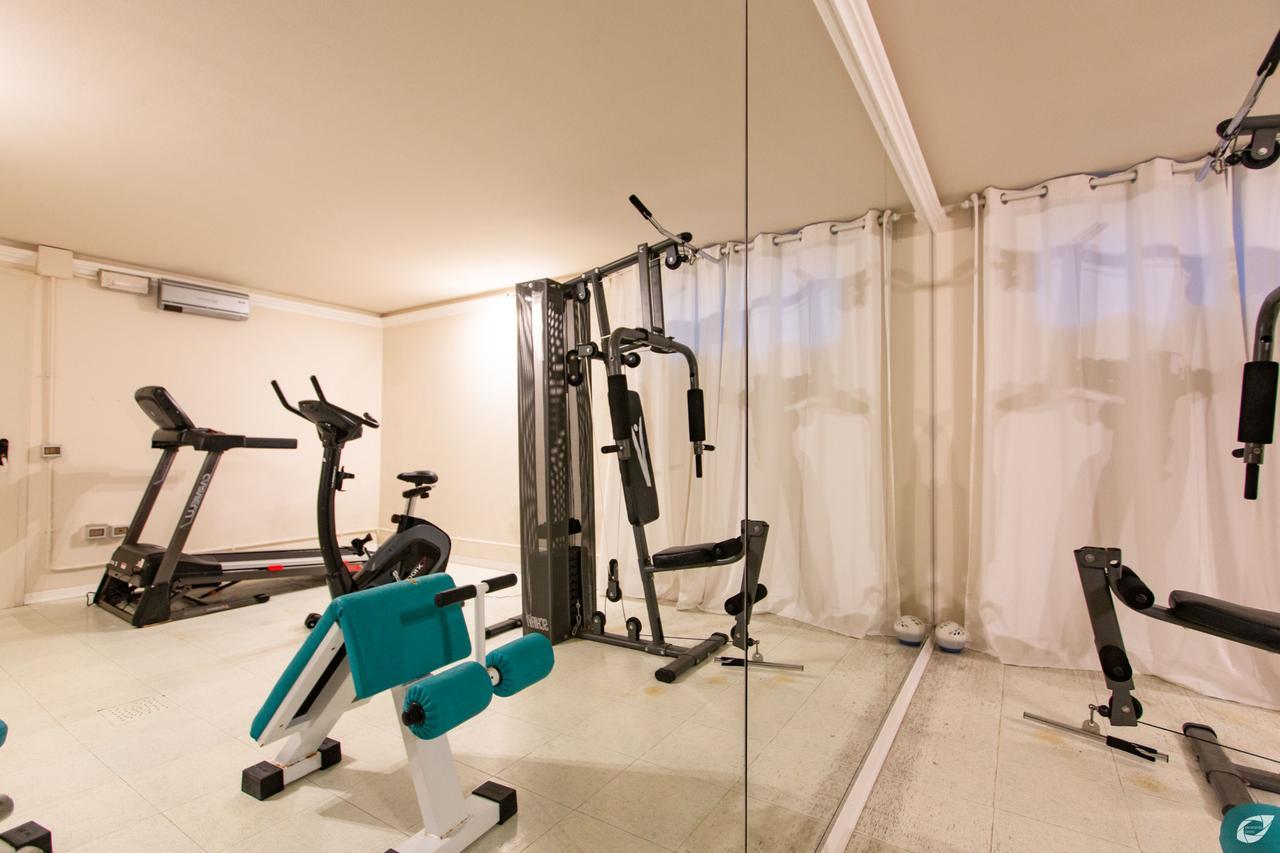 Verdeluna Aparthotel Marina di Pietrasanta Luaran gambar