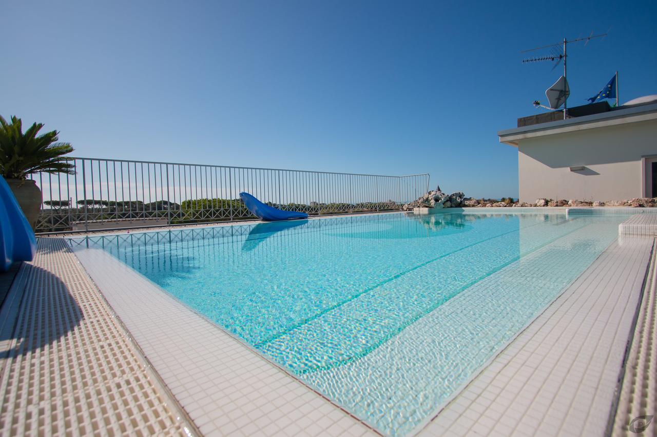 Verdeluna Aparthotel Marina di Pietrasanta Luaran gambar